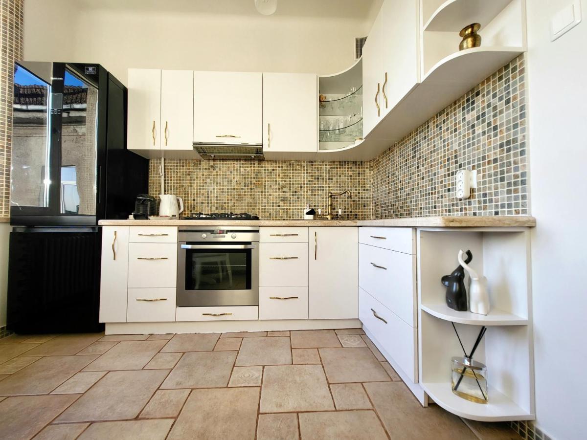E. D. Angel Wing Apartment Šiauliai Екстериор снимка