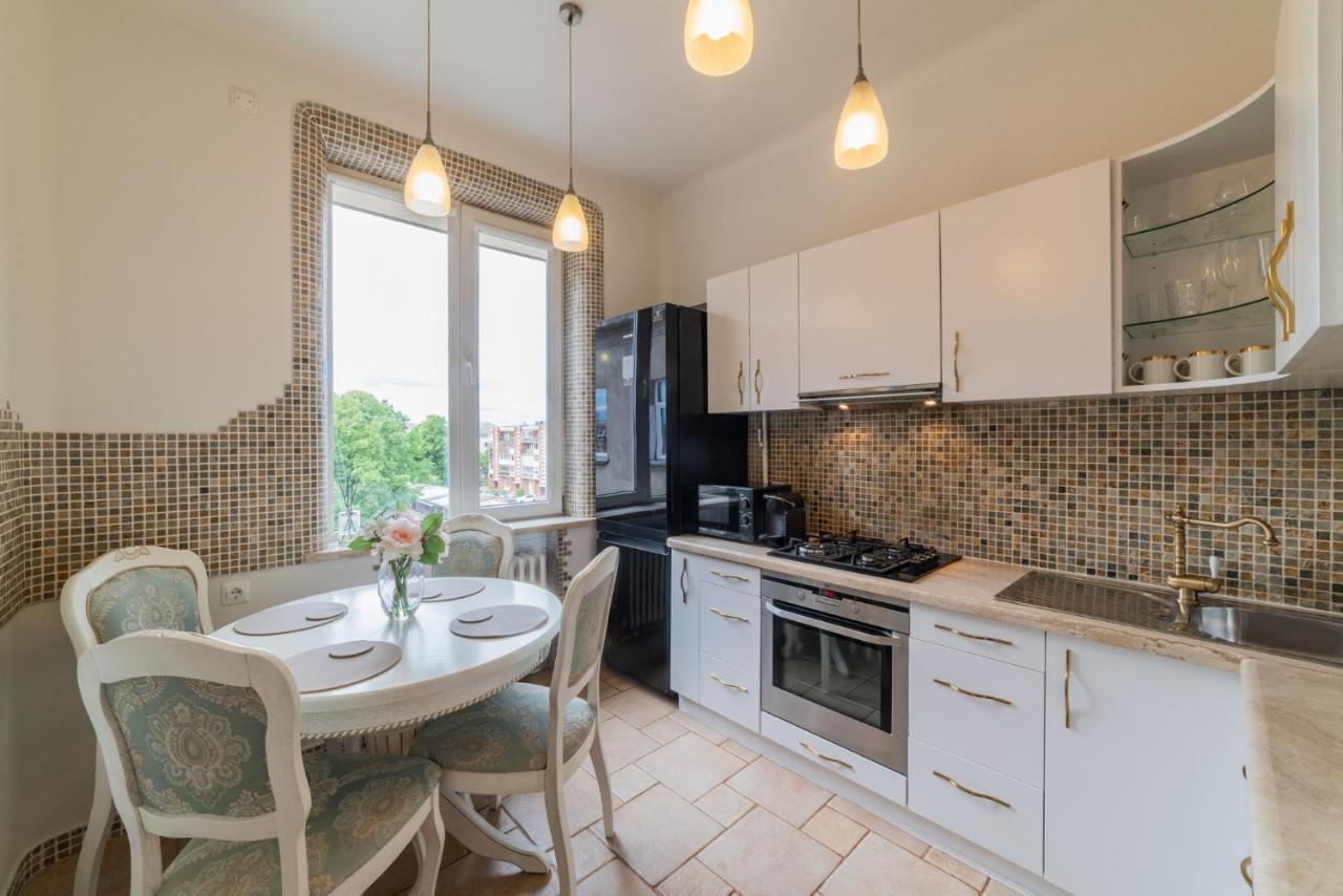 E. D. Angel Wing Apartment Šiauliai Екстериор снимка